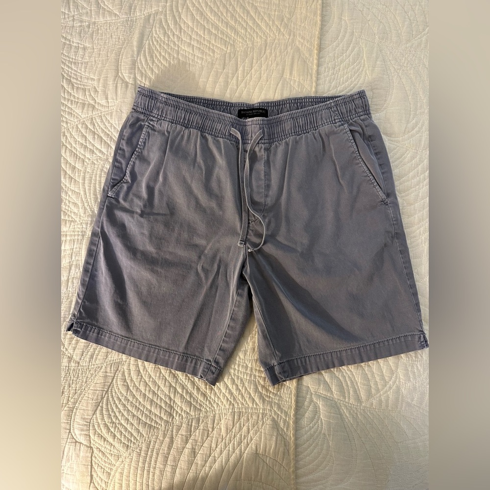 Banana Republic men’s shorts